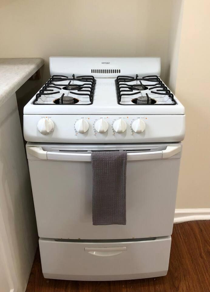 Large And Private 3 Bedroom And 1 Bathroom Apartment Near Newark International Airport Ewr And New York City Exterior photo