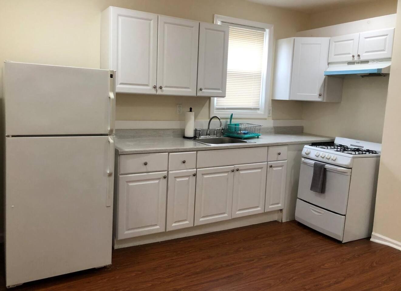 Large And Private 3 Bedroom And 1 Bathroom Apartment Near Newark International Airport Ewr And New York City Exterior photo