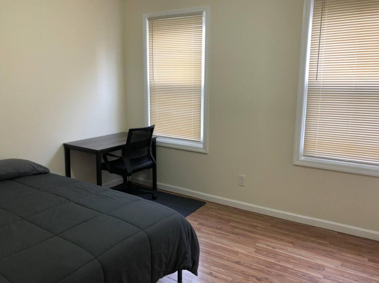 Large And Private 3 Bedroom And 1 Bathroom Apartment Near Newark International Airport Ewr And New York City Exterior photo
